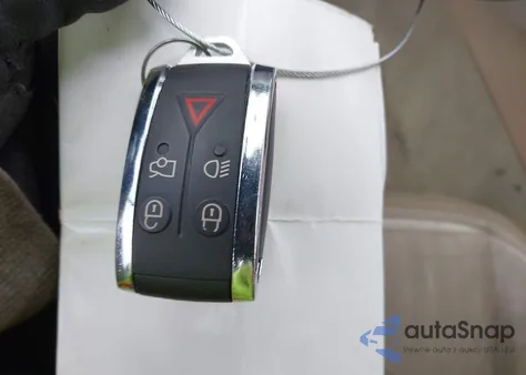 2009 Jaguar Xf Luxury z USA, uszkodzony, nr VIN SAJWA05B89HR29774